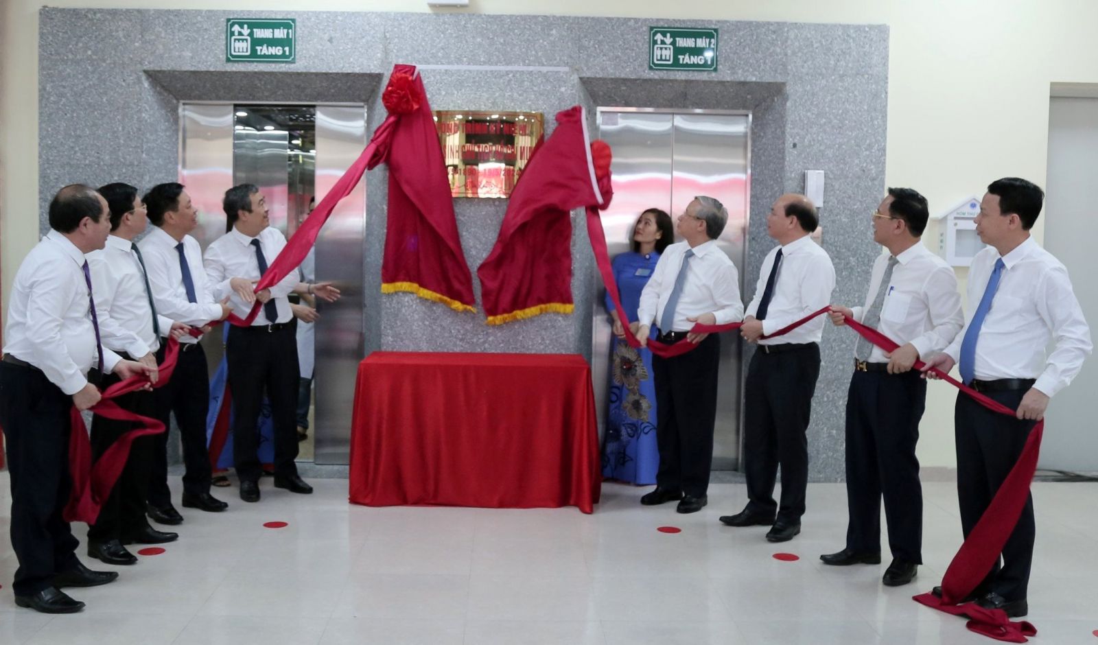   Gắn biển công trình Bệnh viện Đa khoa huyện Tiền Hải kỷ niệm 134 năm ngày sinh Chủ tịch Hồ Chí Minh