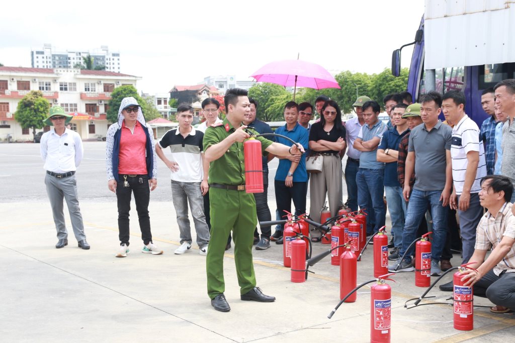   Tập huấn phòng cháy, chữa cháy và cứu nạn, cứu hộ