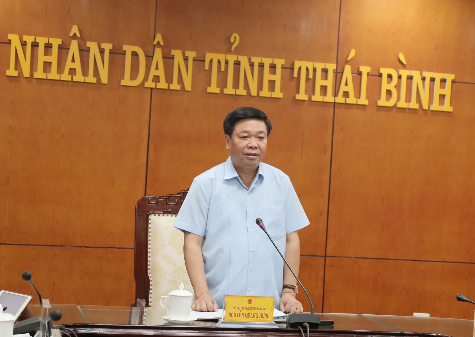   UBND tỉnh: Nghe báo cáo công tác đấu thầu mua sắm thuốc, hóa chất, vật tư, thiết bị y tế