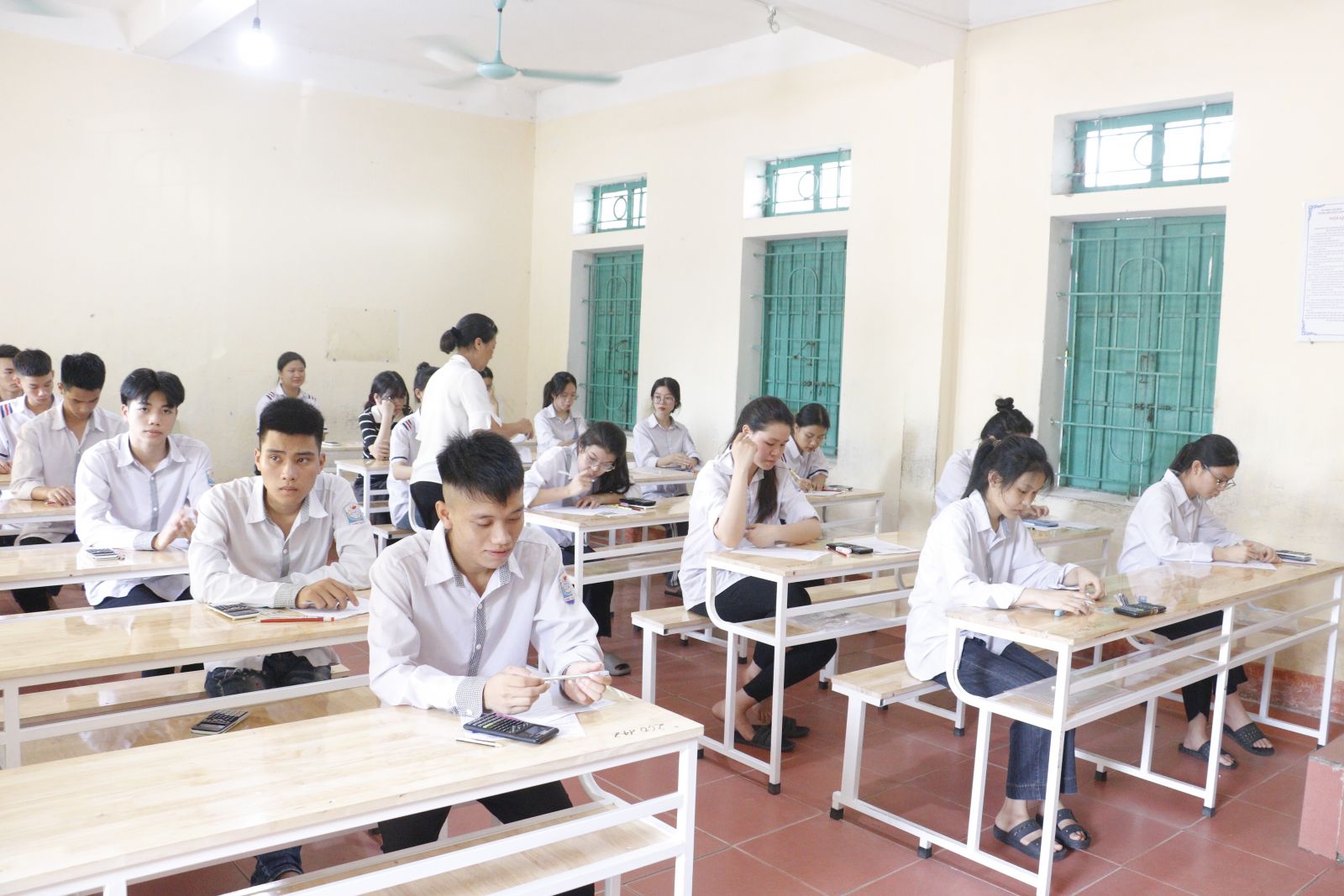   Thí sinh Thái Bình hoàn thành ngày thi đầu tiên kỳ thi tốt nghiệp THPT năm 2024