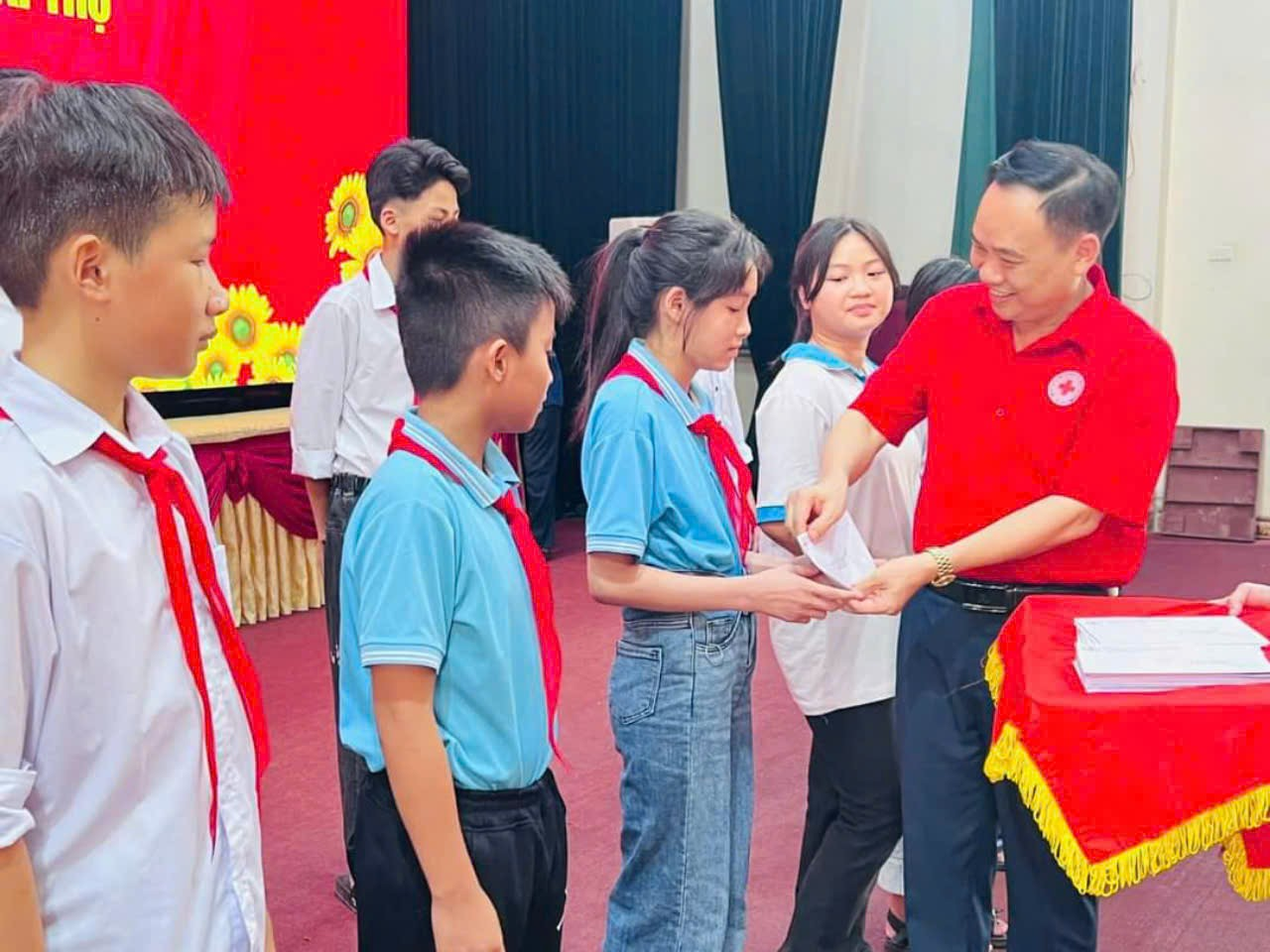   Tổng giá trị cứu trợ xã hội và hỗ trợ nhân đạo 9 tháng năm 2024 đạt gần 48 tỷ đồng