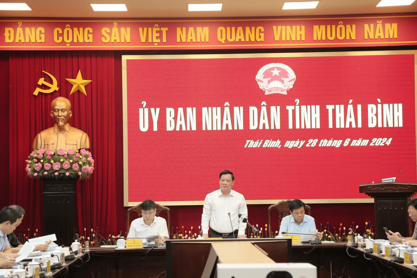   Tổng sản phẩm trên địa bàn 6 tháng đầu năm tăng 7,96% so với cùng kỳ