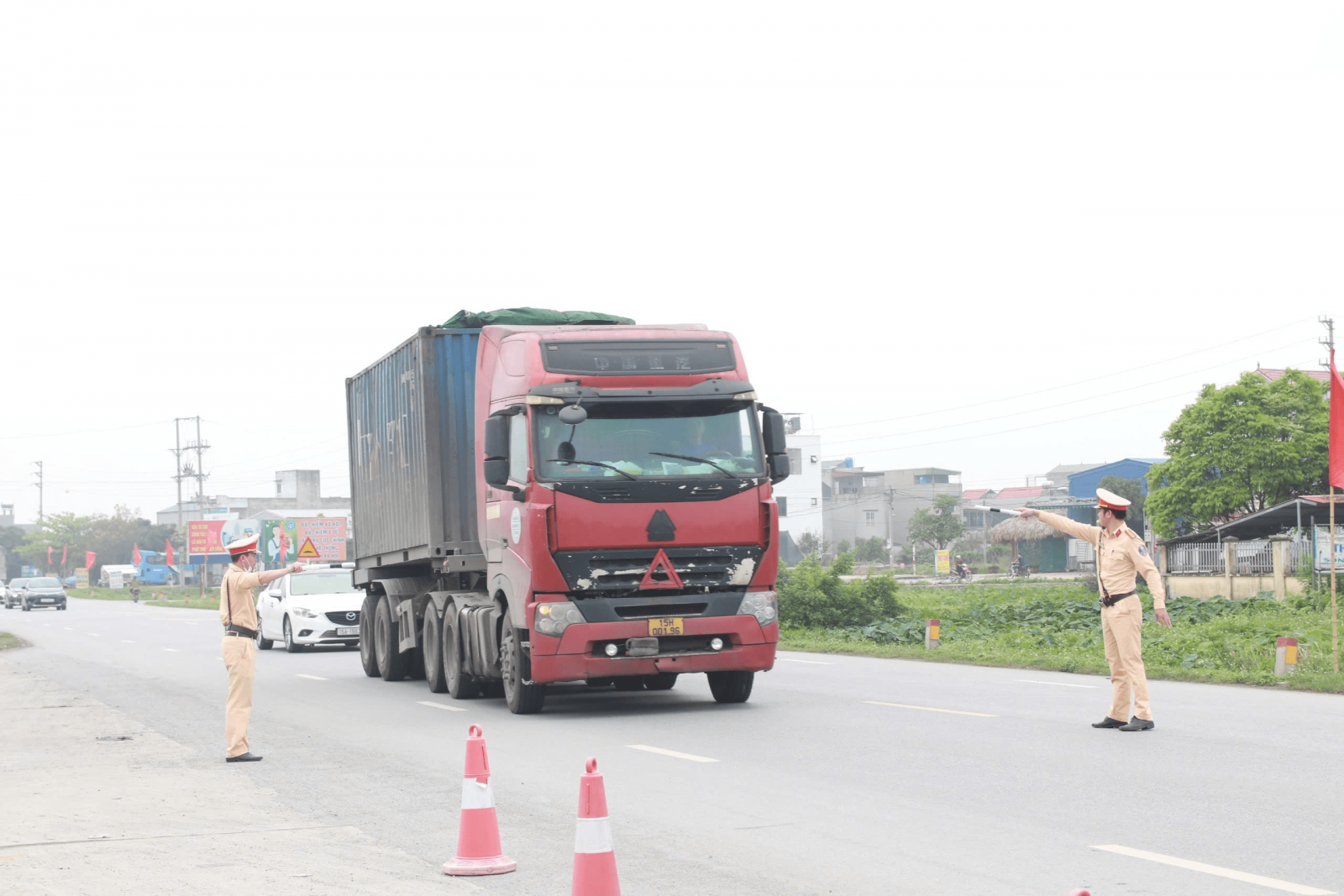   Quỳnh Phụ: Xử phạt hơn 530 trường hợp vi phạm trật tự an toàn VV88 dự đoán xổ số ba miền siêu chính xác