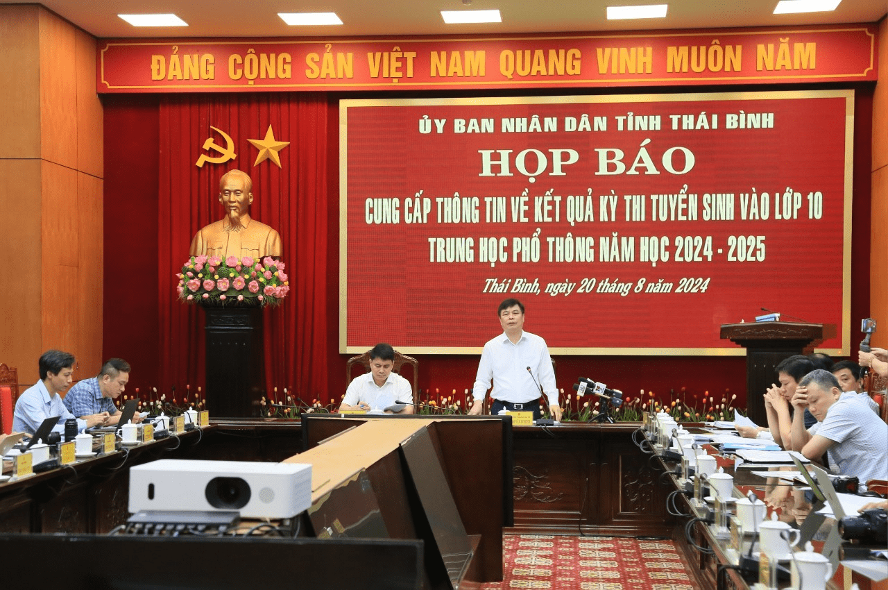   Họp báo cung cấp thông tin về kết quả Kỳ thi tuyển sinh vào lớp 10 trung học phổ thông năm học 2024-2025 tỉnh Thái Bình