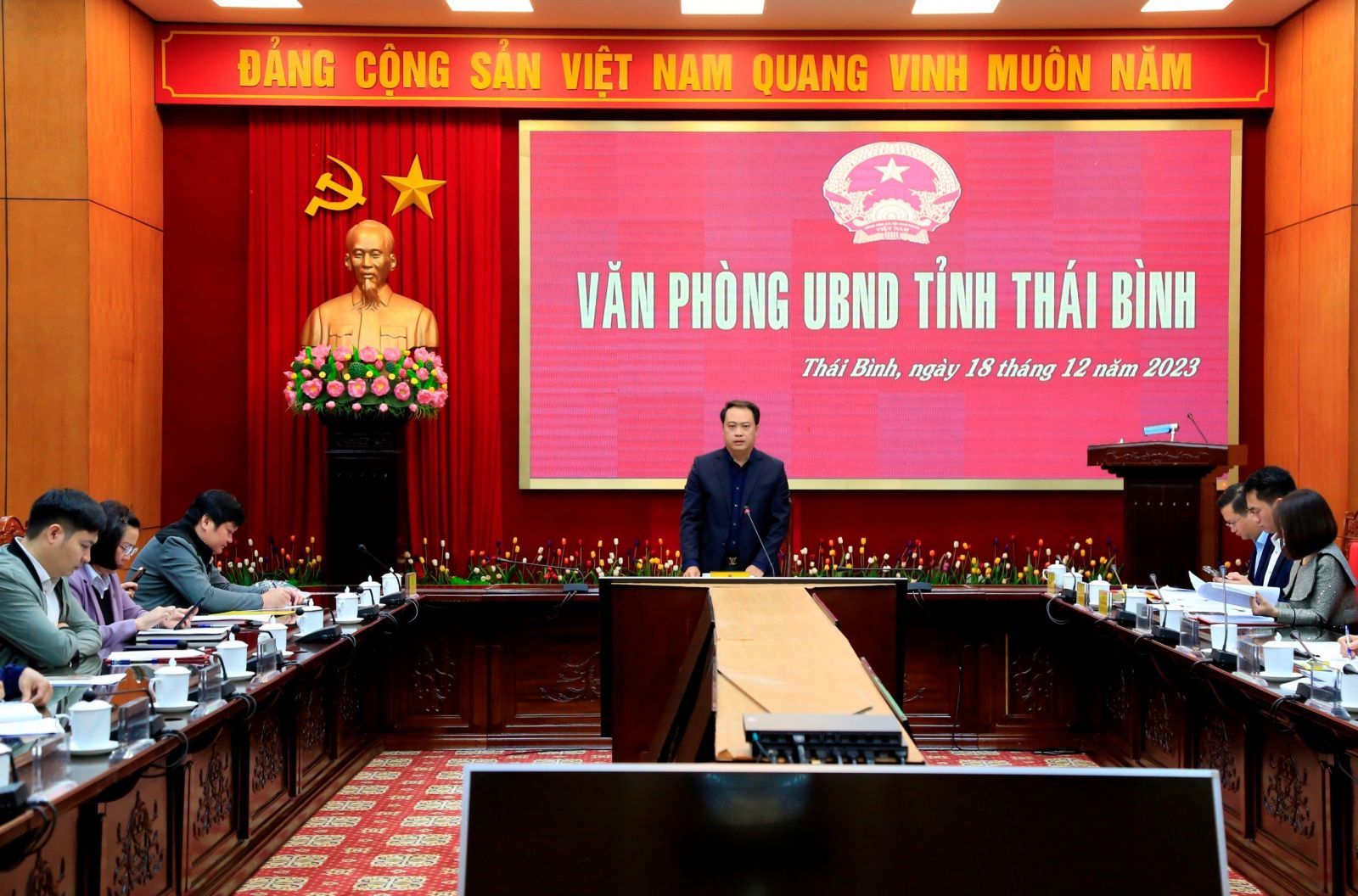   Đảng ủy Văn phòng UBND tỉnh tổ chức hội nghị kiểm điểm tập thể Ban Thường vụ Đảng ủy năm 2023