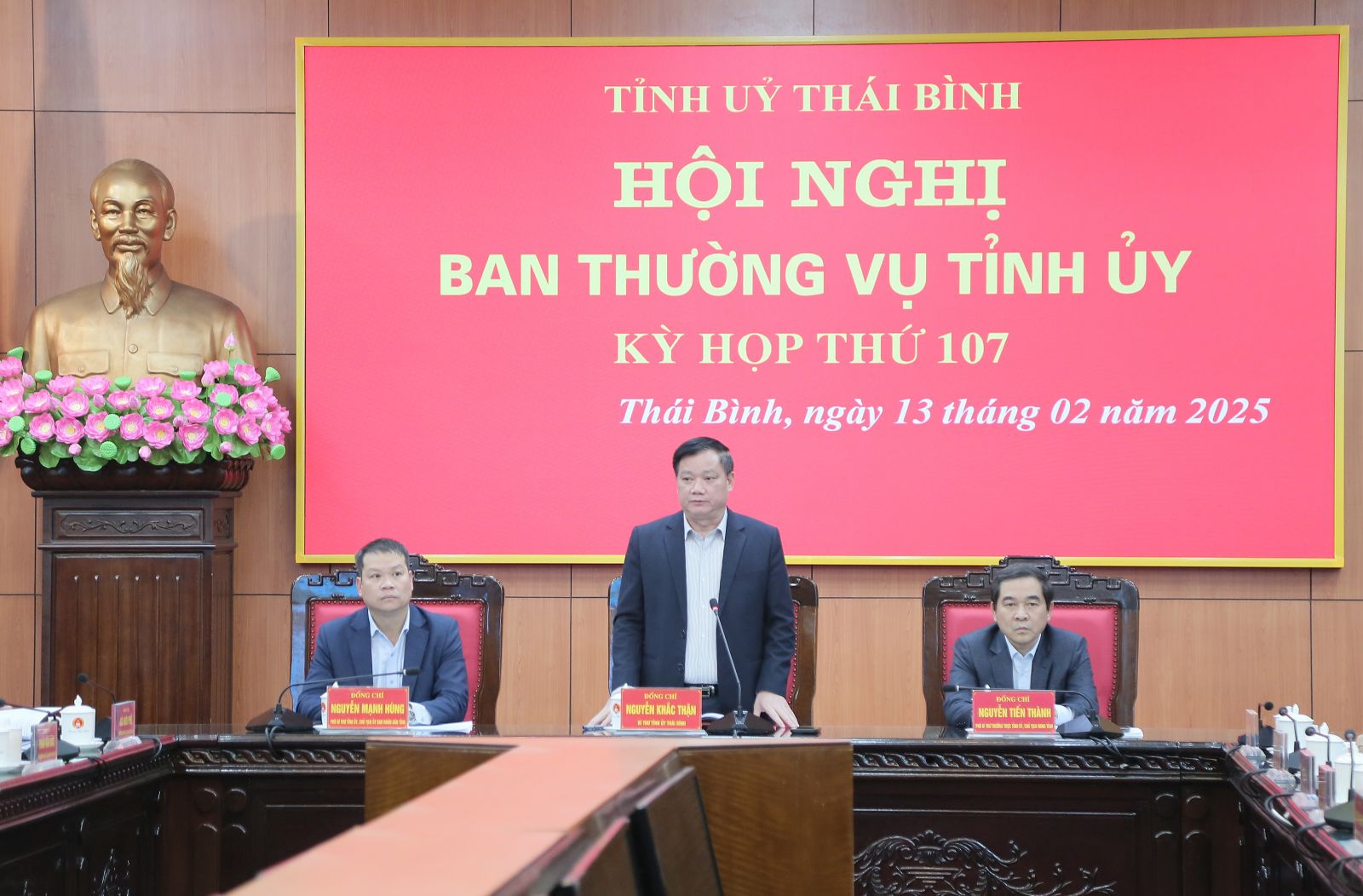   Hội nghị Ban Thường vụ VV88 casino