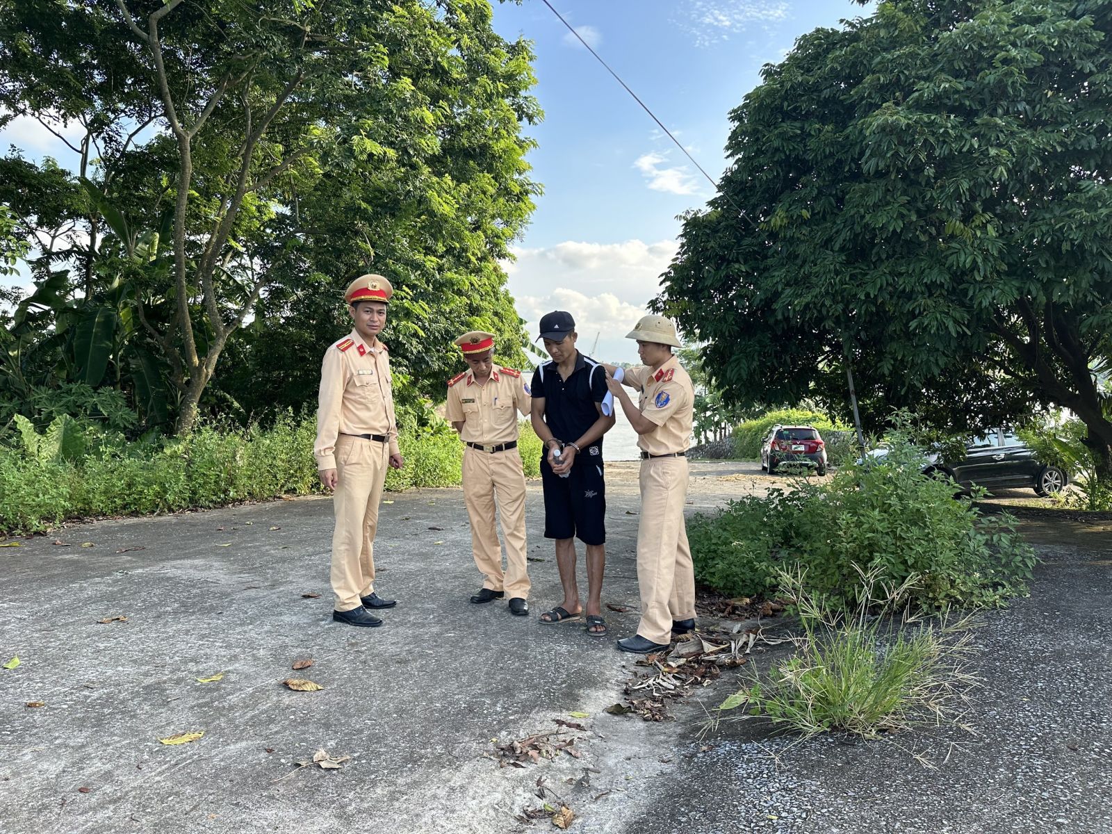   Lực lượng cảnh sát VV88 dự đoán xổ số ba miền siêu chính xác đường thủy bắt giữ đối tượng tàng trữ trái phép chất ma túy