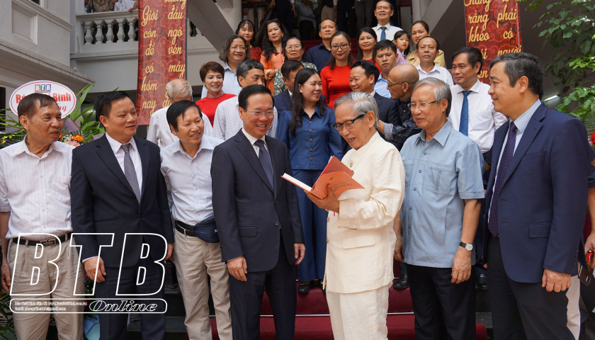   Chủ tịch nước Võ Văn Thưởng dự giới thiệu tác phẩm “Còn có ai người khóc Tố Như”