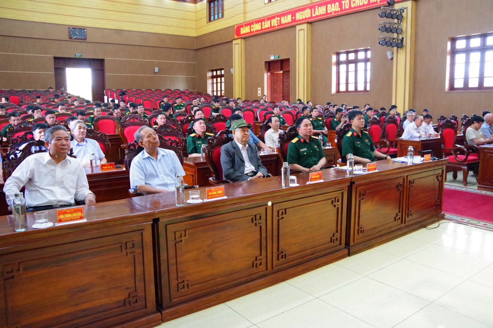   Gặp mặt kỷ niệm 78 năm ngày truyền thống lực lượng vũ trang tỉnh