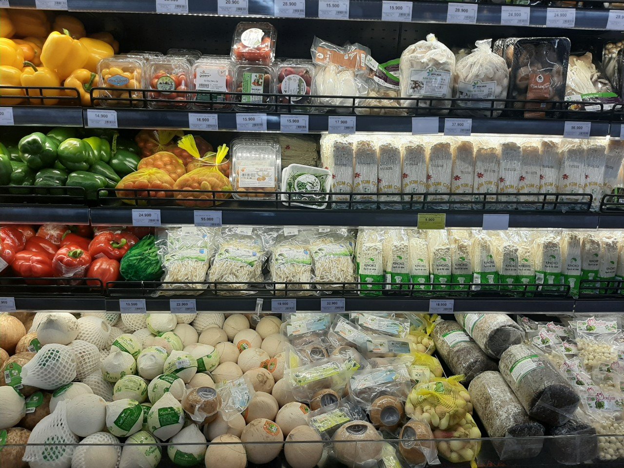   Bảo đảm cân đối cung cầu, bình ổn thị trường cuối năm và dịp Tết Nguyên đán Giáp Thìn 2024