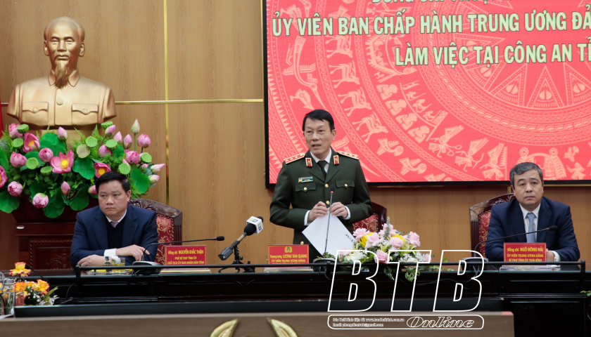   Đồng chí Thứ trưởng Bộ Công an làm việc tại Công an tỉnh