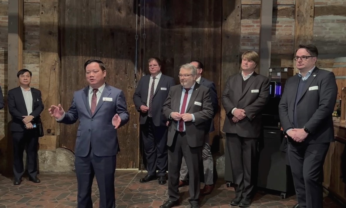   Thúc đẩy thực hiện thỏa thuận hợp tác nhằm xúc tiến đầu tư và phát triển quan hệ kinh doanh giữa Thái Bình – Hannover, CHLB Đức