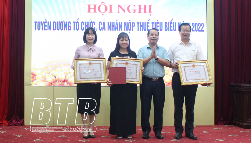   Cục Thuế tỉnh: Tuyên dương 32 tổ chức, cá nhân nộp thuế tiêu biểu năm 2022
