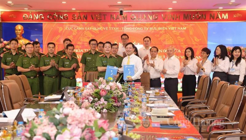   Bộ Công an và Tổng Công ty Bưu điện Việt Nam triển khai Đề án 06