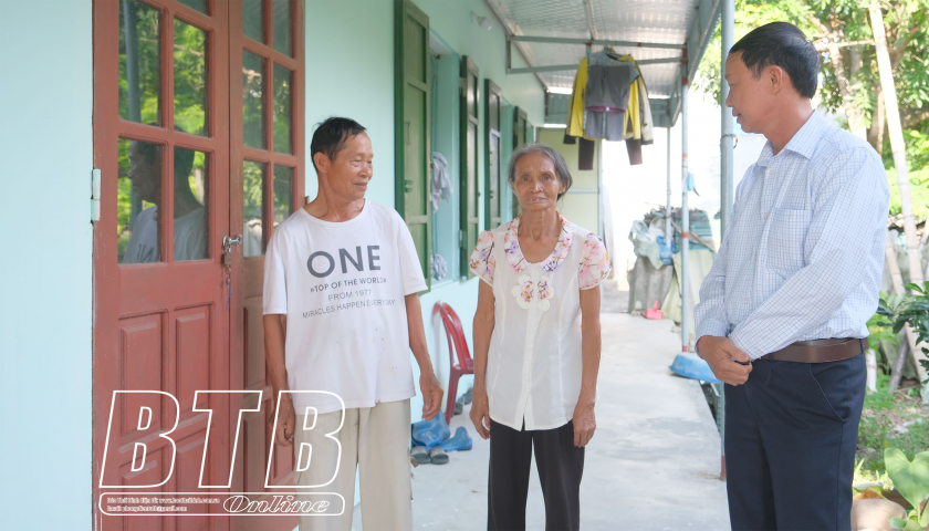   Chung tay giúp đỡ người nghèo