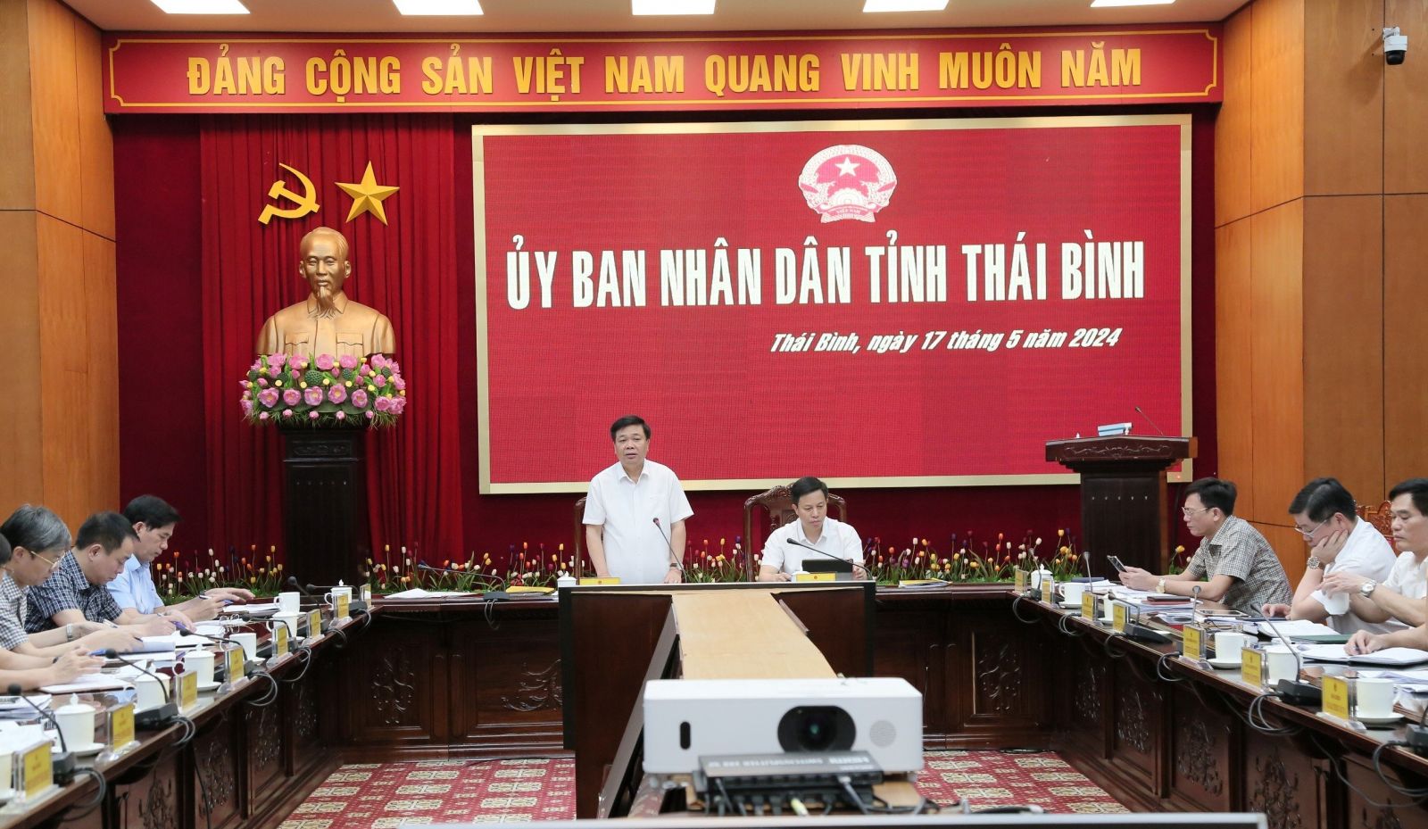   Đẩy nhanh tiến độ giải phóng mặt bằng các dự án nhà ở thương mại và khu dân cư nông thôn mới kiểu mẫu trên địa bàn tỉnh