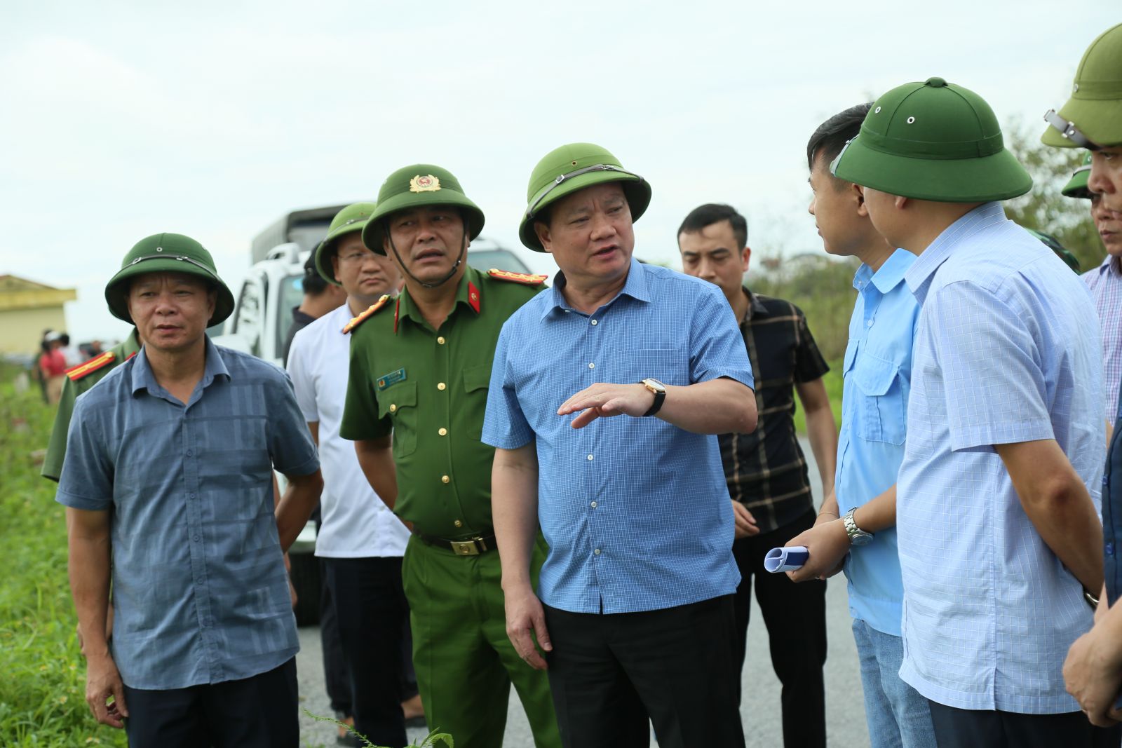   Thực hiện tốt phương châm “4 tại chỗ” trong ứng phó với mưa lũ sau bão số 3