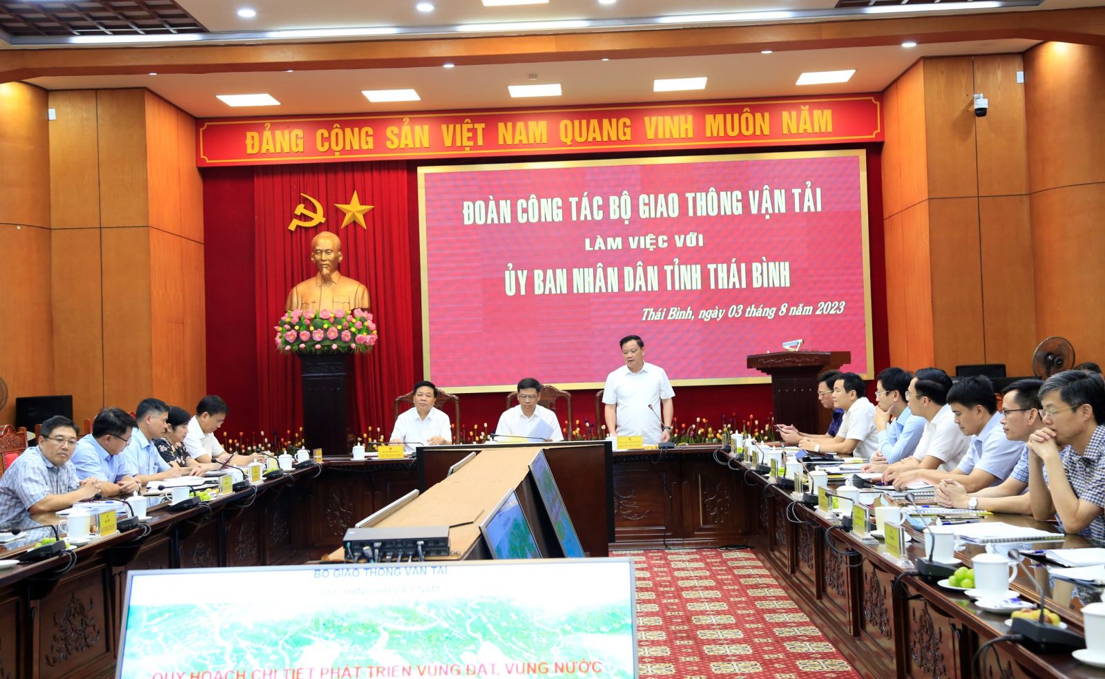   Đoàn công tác của Bộ Giao thông vận tải làm việc với UBND tỉnh