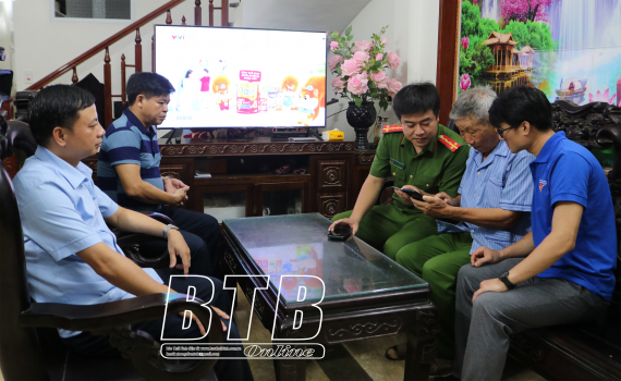   Thái Bình hoàn thành cấp tài khoản định danh điện tử cho người dân trên địa bàn