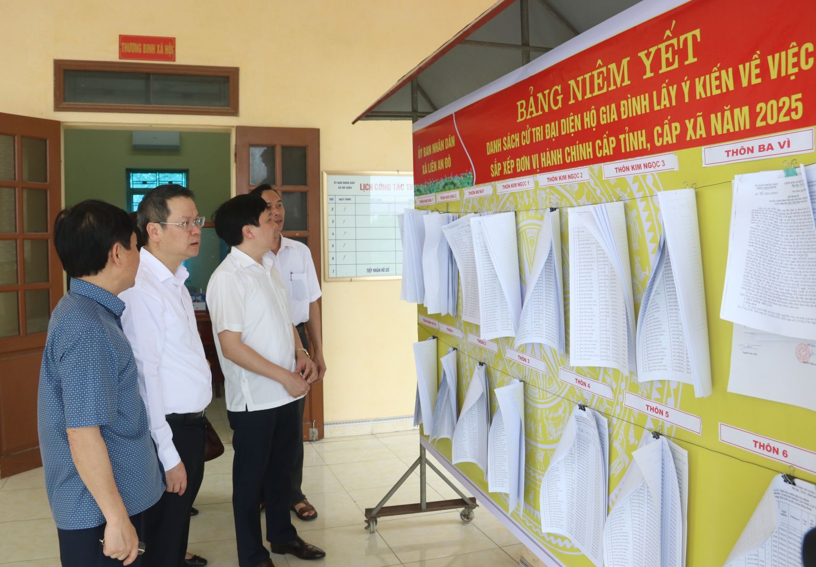   Đồng chí Phó Bí thư VV88 casino, Chủ tịch UBND tỉnh kiểm tra công tác chuẩn bị lấy ý kiến nhân dân về sắp xếp đơn vị hành chính tại huyện Đông Hưng