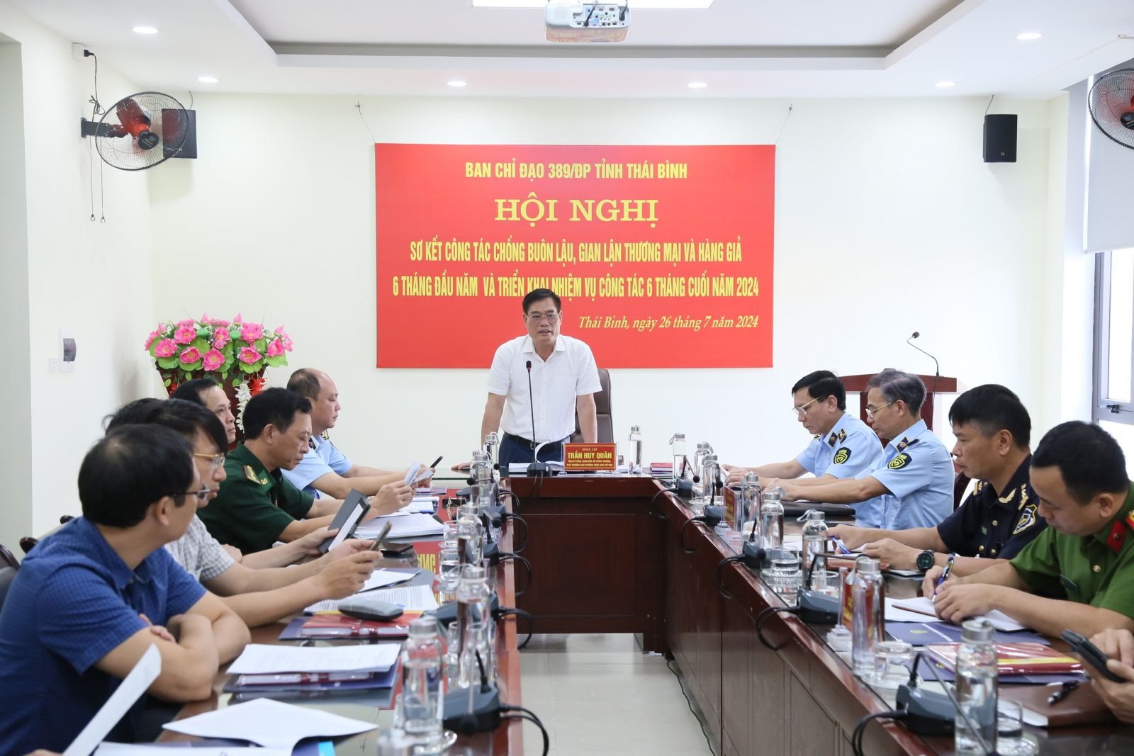   Xử lý 999 vụ buôn lậu, gian lận thương mại và hàng giả