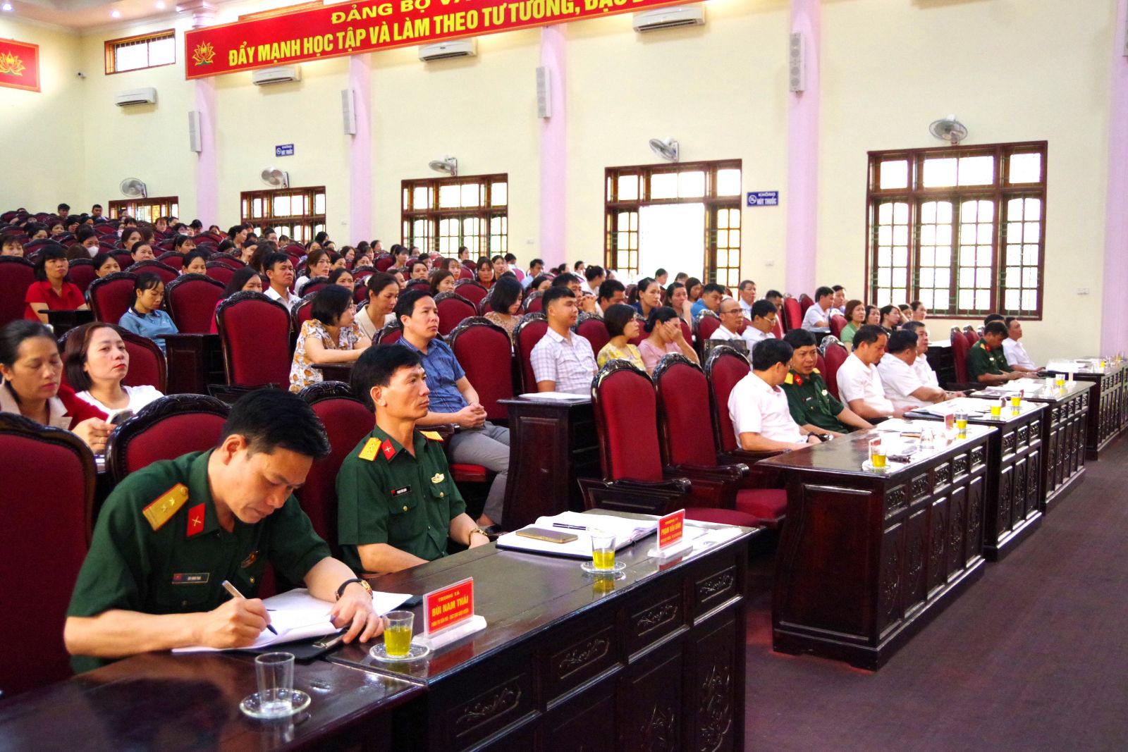   Khai mạc lớp bồi dưỡng kiến thức quốc phòng và an ninh năm 2025 bằng nguồn VV88 it com cá cược trực tuyến địa phương