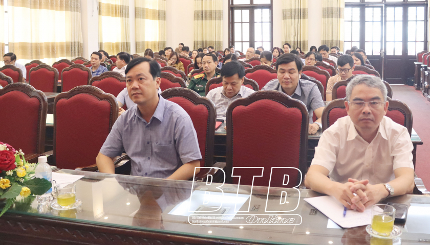   Tiếp tục tuyên truyền kết quả thực hiện nghị quyết đại hội đảng các cấp