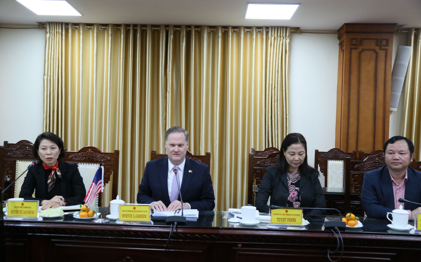   UBND tỉnh tiếp và làm việc với Đại sứ quán Hoa Kỳ tại Việt Nam