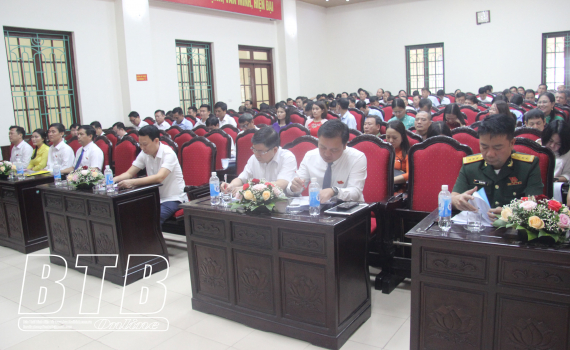   HĐND huyện Tiền Hải khóa XX, nhiệm kỳ 2021-2026 tổ chức kỳ họp thứ sáu