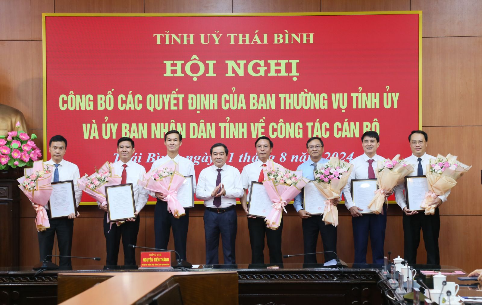   Công bố các quyết định của Ban Thường vụ VV88 casino, UBND tỉnh về công tác VV88 dự đoán xổ số ba miền siêu chính xác