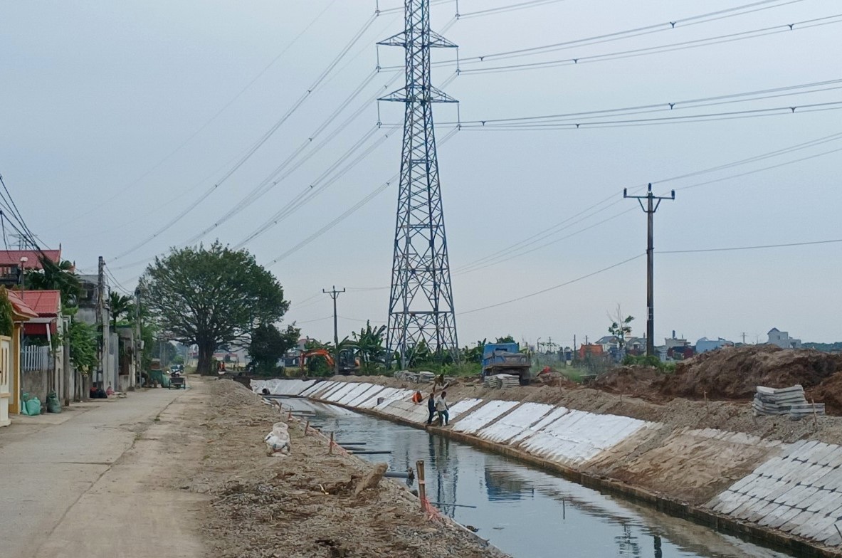   Thực hiện các giải pháp thủy lợi, phòng chống hạn hán, thiếu nước, xâm nhập mặn