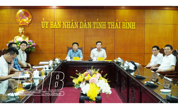   Phấn đấu đến tháng 6/2024 đưa đường dây 500kV mạch 3 kéo dài ra miền Bắc đi vào hoạt động