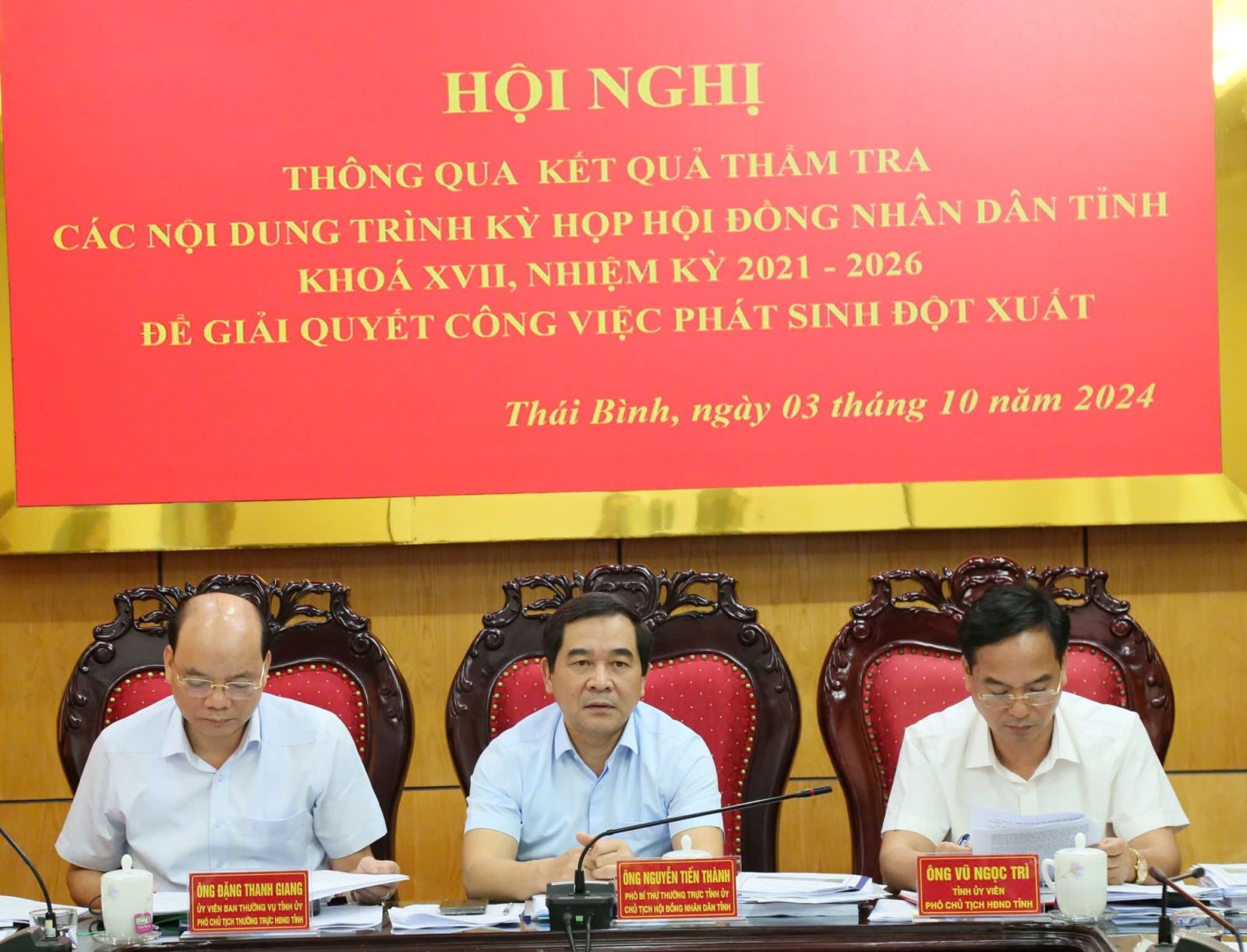   Họp Thường trực HĐND tỉnh