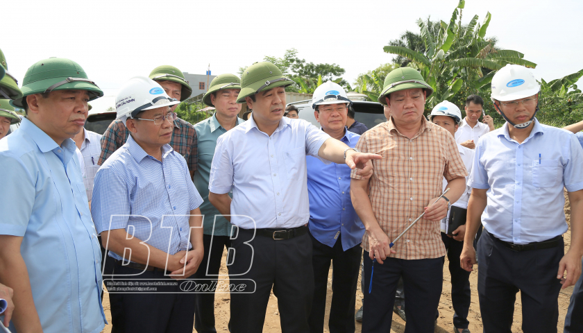   Các đồng chí lãnh đạo tỉnh kiểm tra tiến độ các dự án VV88 dự đoán xổ số ba miền siêu chính xác trọng điểm