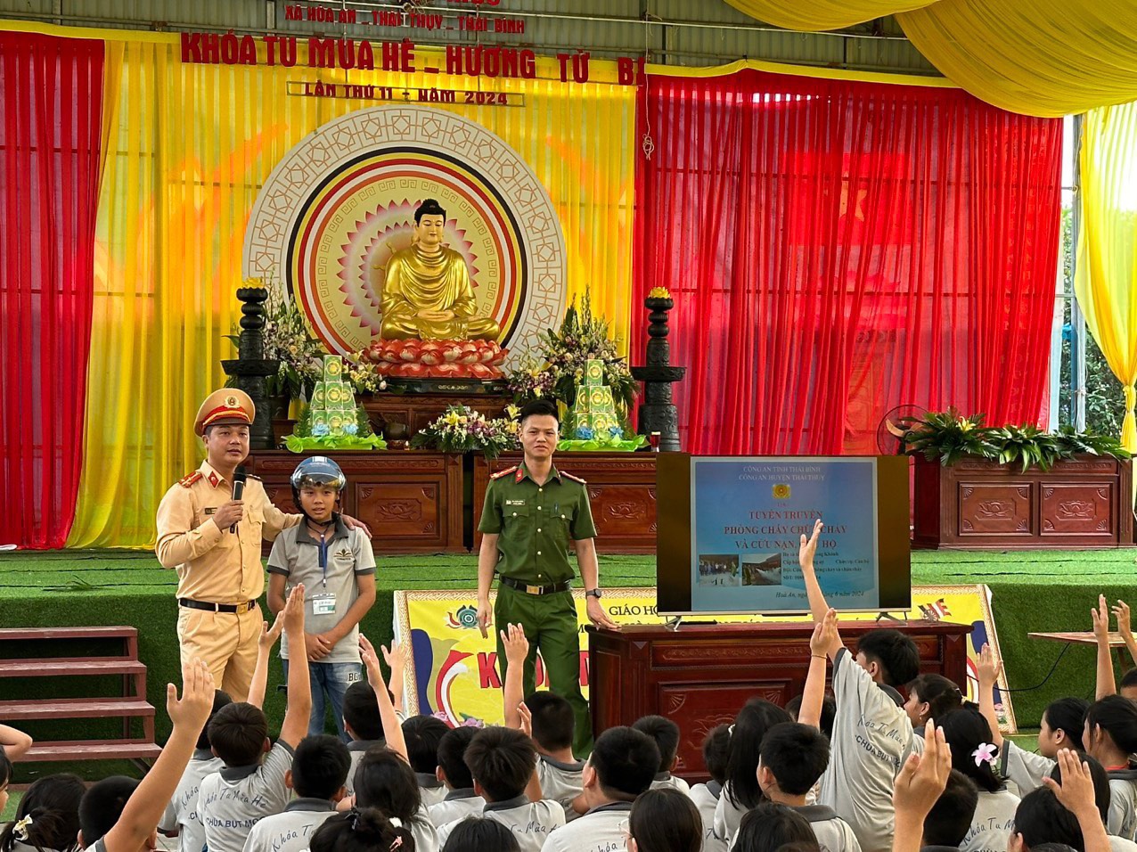   Thái Thụy: Tuyên truyền an toàn VV88 dự đoán xổ số ba miền siêu chính xác cho phật tử tham gia khóa tu mùa hè