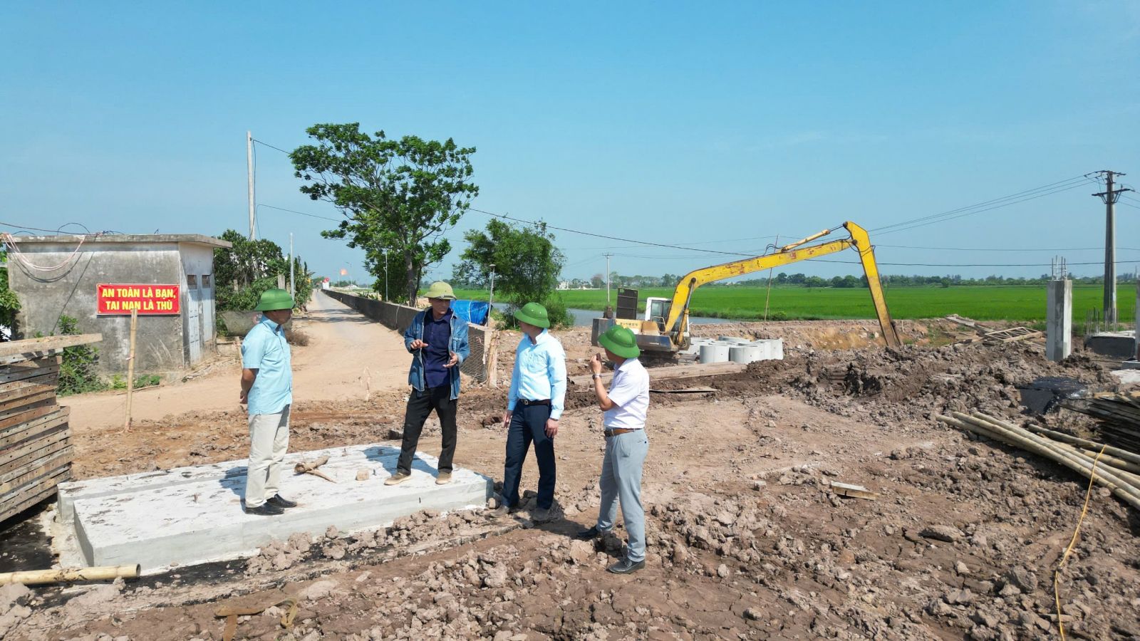   Tăng cường công tác quản lý bảo đảm an toàn công trình đê điều, thủy lợi; chủ động sẵn sàng hộ đê, phòng, chống thiên tai và tìm kiếm cứu nạn năm 2025