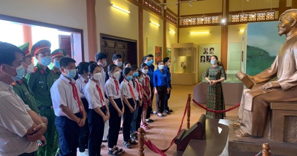   Giáo dục truyền thống cho học sinh, sinh viên thông qua di sản văn hóa