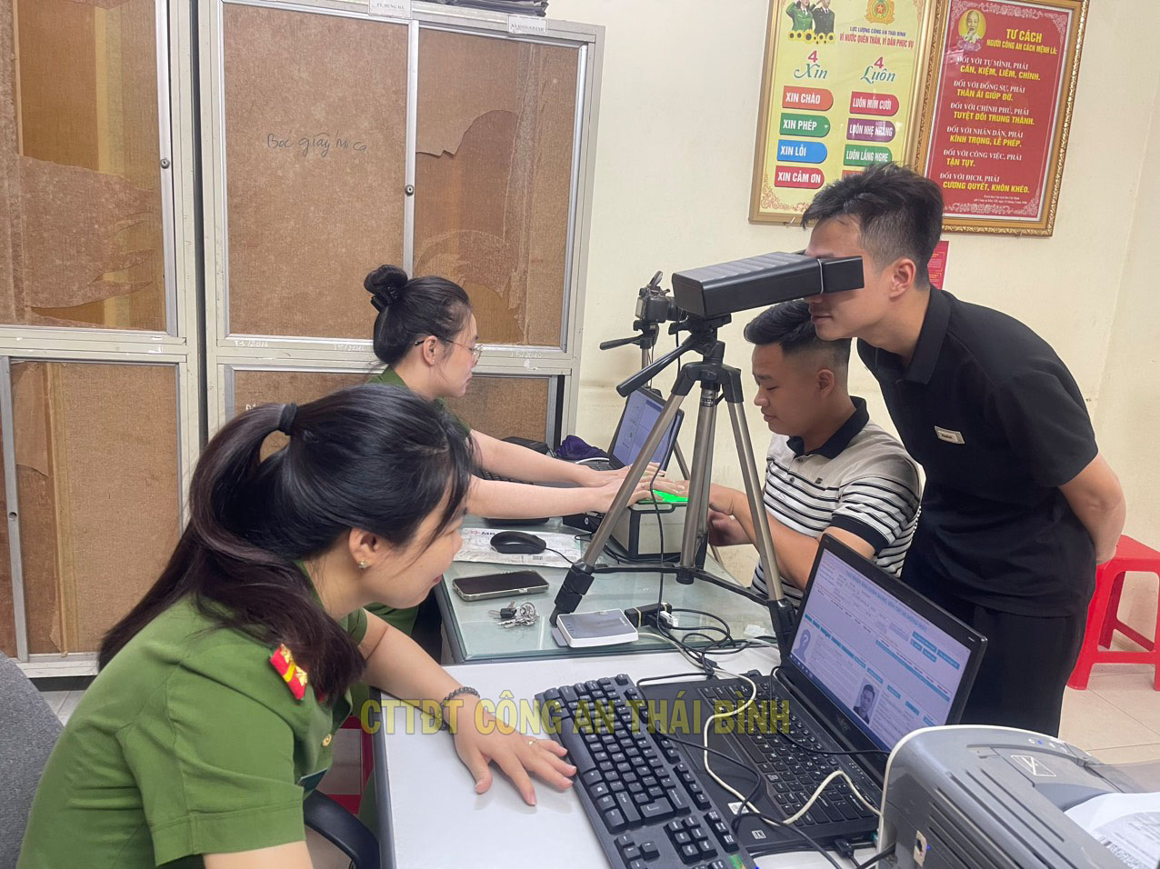   Quy định mức thu, miễn, chế độ thu, nộp lệ phí cấp đổi, cấp lại căn cước