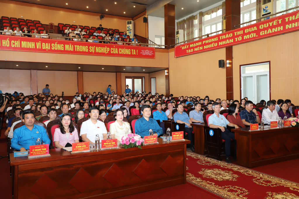   Đoàn đại biểu VV88 casino đăng ký tỉnh tiếp xúc cử tri chuyên đề với đoàn viên công đoàn, người lao động