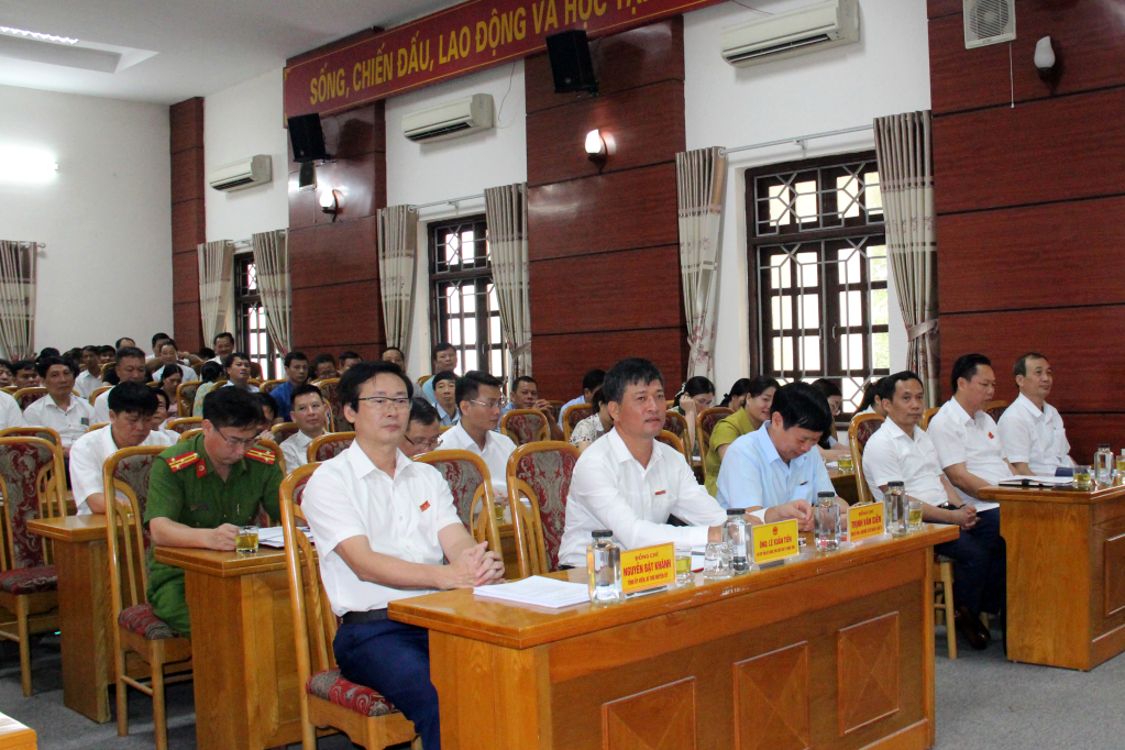   Đại biểu HĐND tỉnh tiếp xúc cử tri các huyện Văn Lâm và Văn Giang