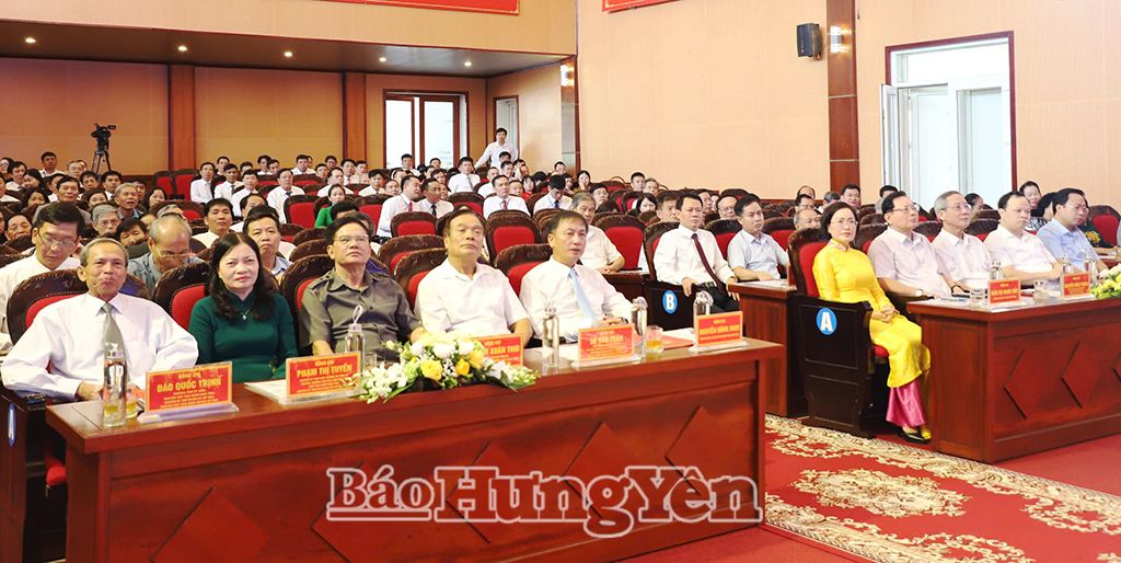   Gặp mặt kỷ niệm 25 năm tái lập huyện và 5 năm thành lập thị xã Mỹ Hào