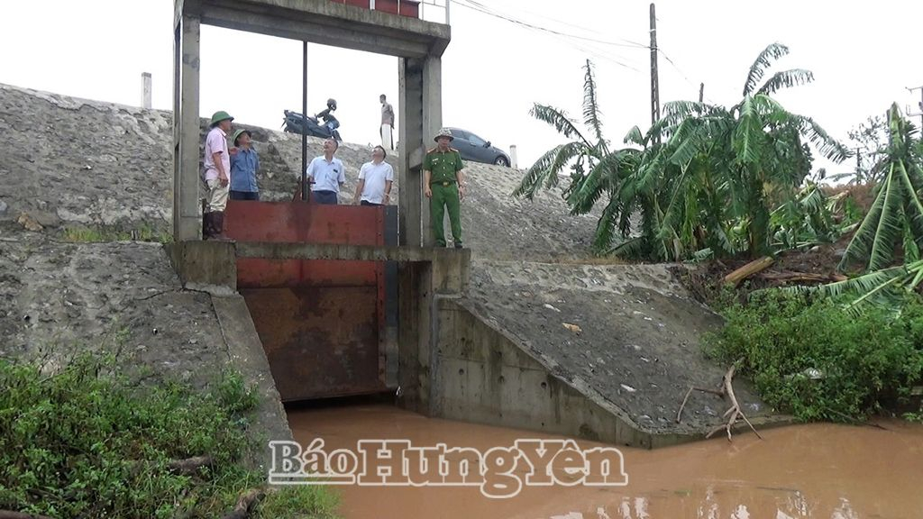  Khẩn trương thực hiện các biện pháp bảo đảm an toàn khi nước sông Hồng, sông Luộc lên cao