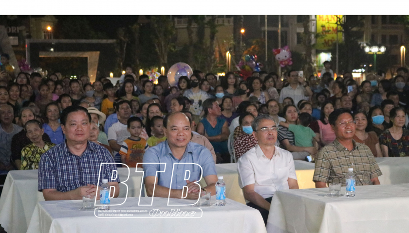   Chương trình nghệ thuật kỷ niệm 65 năm ngày Bác Hồ về thăm Thái Bình lần thứ ba