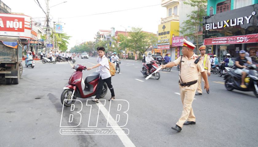   Thái Thụy: Xử lý nghiêm tình trạng học sinh vi phạm quy định về trật tự an toàn VV88 dự đoán xổ số ba miền siêu chính xác