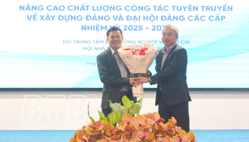   Bồi dưỡng nâng cao chất lượng công tác tuyên truyền về xây dựng Đảng và đại hội đảng bộ các cấp nhiệm kỳ 2025 - 2030
