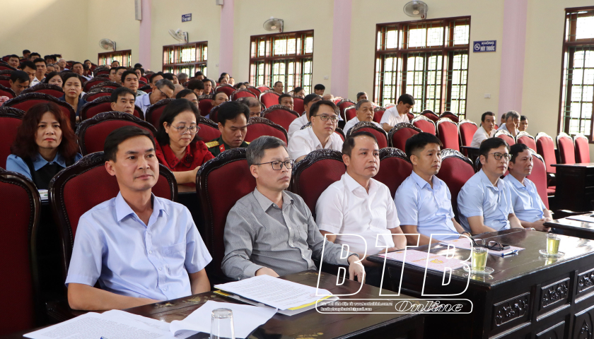   Kiến Xương: Công bố quyết định thành lập đảng bộ các xã Thống Nhất và Hồng Vũ