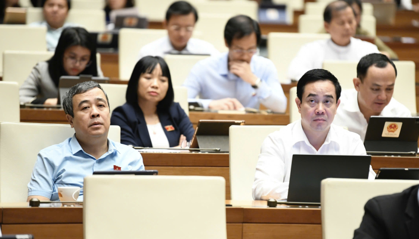   Tiếp tục chương trình kỳ họp thứ tám: VV88 casino đăng ký thảo luận về dự thảo nghị quyết và các dự án luật