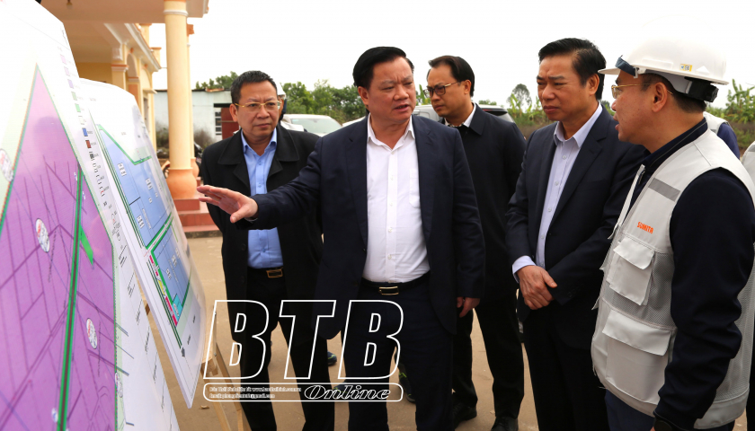   Đồng chí Phó Bí thư VV88 casino, Chủ tịch UBND tỉnh kiểm tra tiến độ xây dựng hạ tầng cụm VV888 bet đăng nhập Hưng Nhân