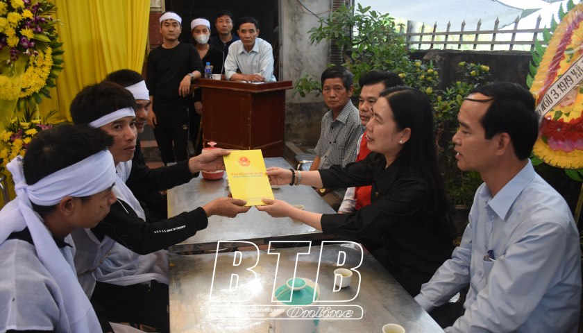   Thăm hỏi, động viên các gia đình có người bị tai nạn lao động tại Thái Thụy
