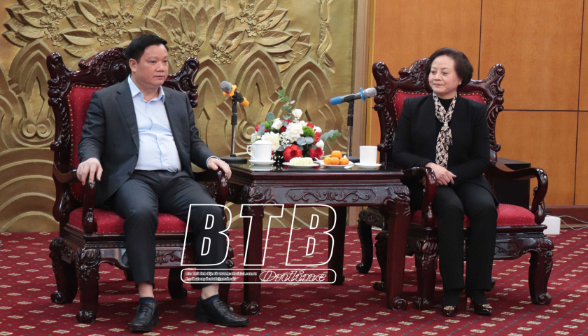   Đồng chí Bộ trưởng Bộ Nội vụ làm việc với UBND tỉnh